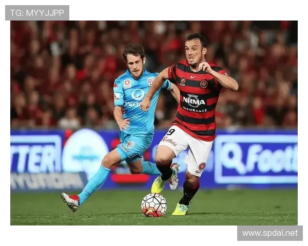 拉菲尼亚 vs 道格拉斯·科斯塔：边路进攻效率与战术适配性对比