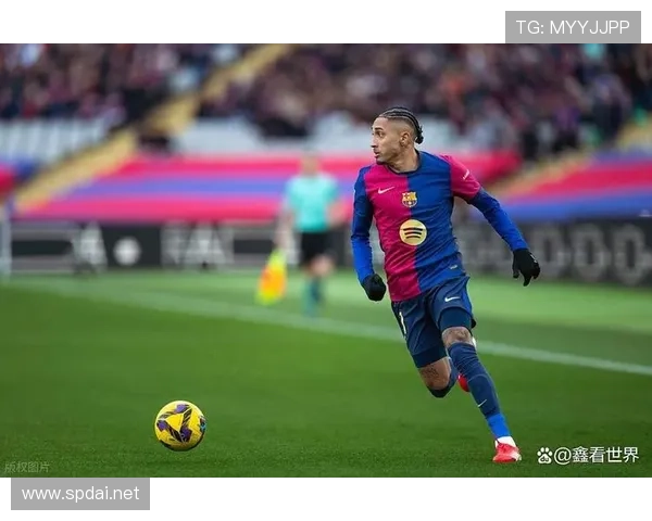 巴萨防线稳定性隐患持续，对球队竞争格局形成影响。