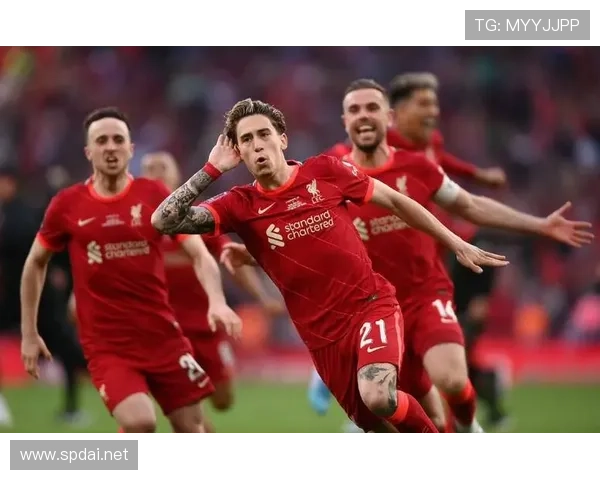 利物浦重返英超争冠行列：客场连胜带动形势变化，对榜首位置形成冲击