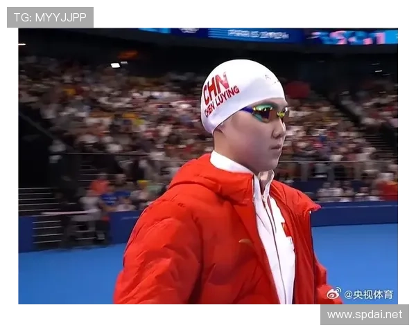 董志豪训练完直接拎爱马仕去吃宵夜？